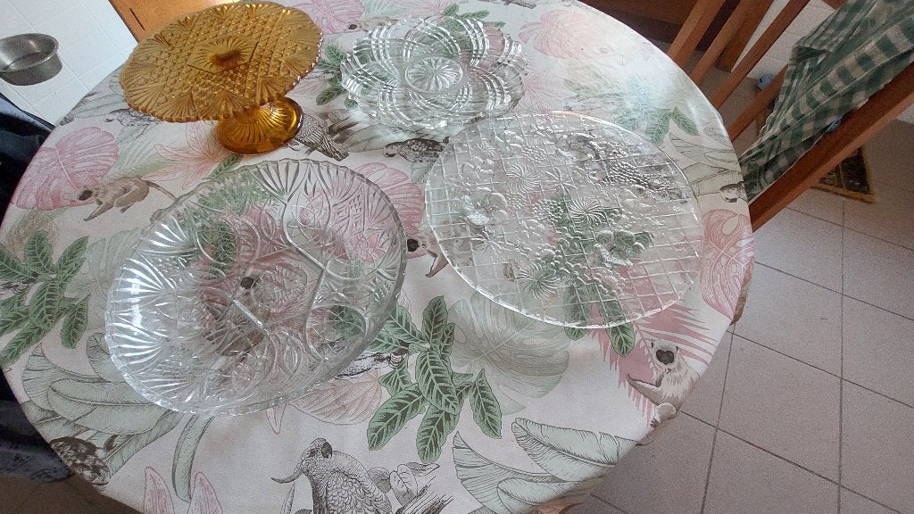 Verschillende Vintage glazen taartplateau's, Ophalen
