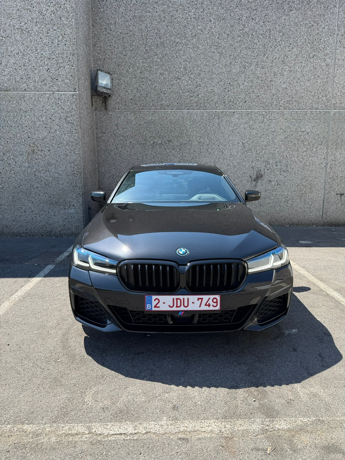 BMW 545e xDrive M SPORT PRO | 394 PK | HUD | PANO | LASER |, Auto's, Automaat, 4 deurs, Verblindingsvrij grootlicht, 1960 kg