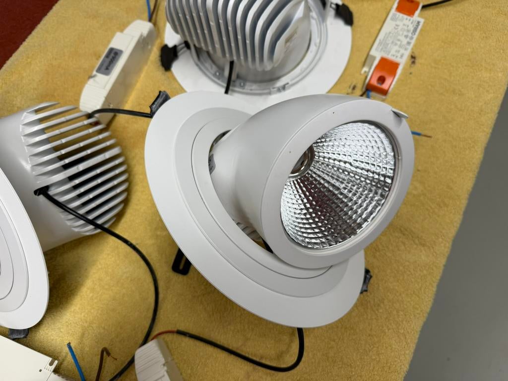 Éclairage LED pour magasins et comptoirs — Exterus Newborn, Enlèvement, Comme neuf, LED