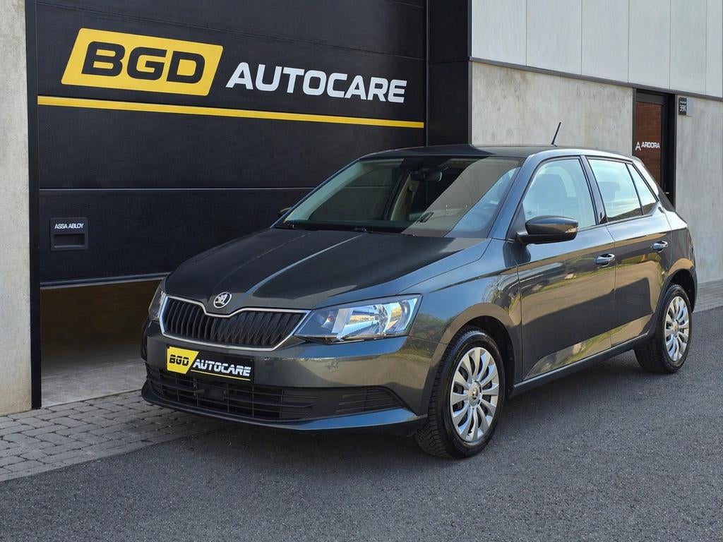 Skoda Fabia 1.0 MPI Benzine/12M Garantie/GROTE NAVI/SMRTLINK, Voorwielaandrijving, Stof, 5 deurs, 1000 cc