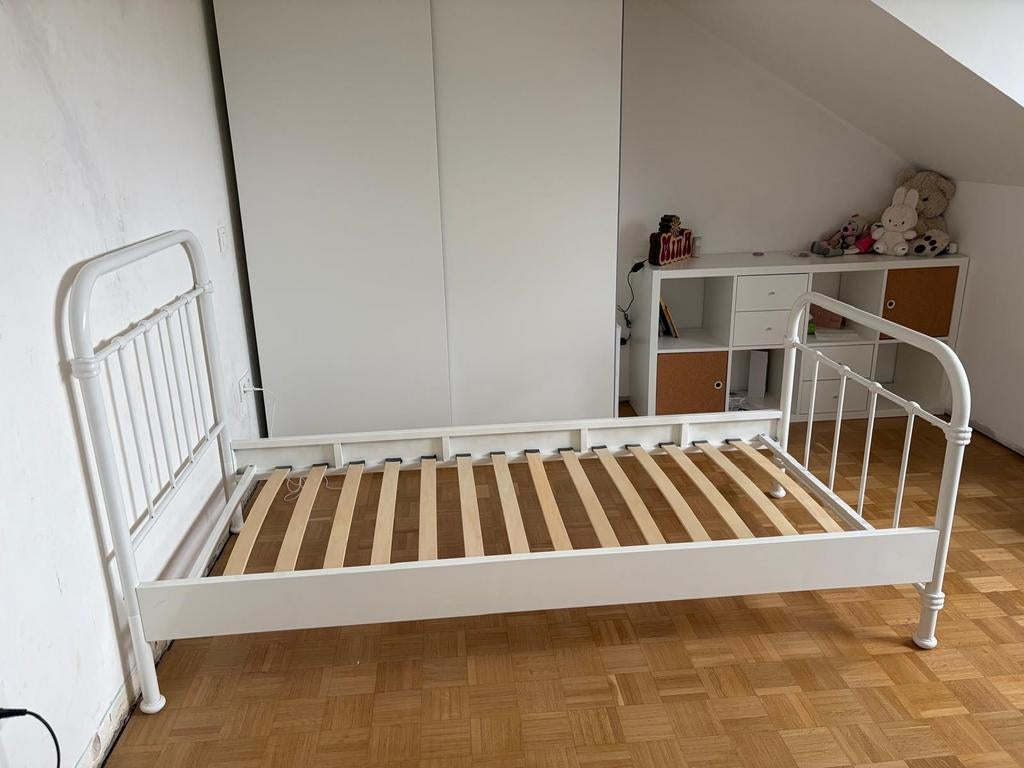 2 x kinderbed VIPACK (model New York), Kinderen en Baby's, Ophalen, 85 tot 100 cm, Gebruikt, Lattenbodem