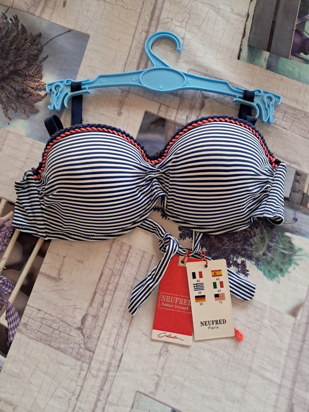 Haut maillot de bain FR40, état neuf avec ticket, Enlèvement, Bikini
