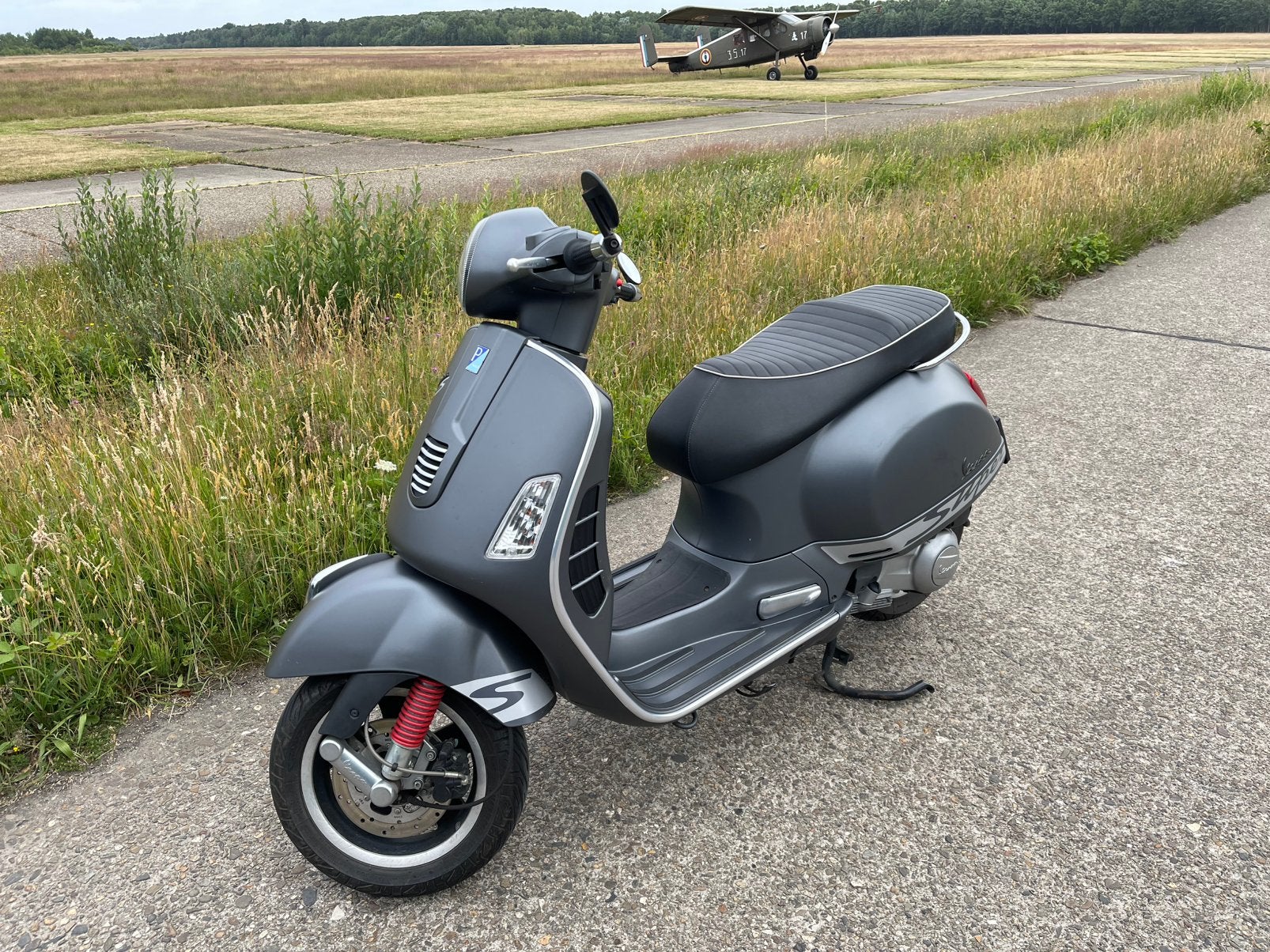 Vespa 300 Super 15000 km/Leo Vince! ! ! ! !, Motos, 278 cm³, Scooter, Entreprise, Occasion