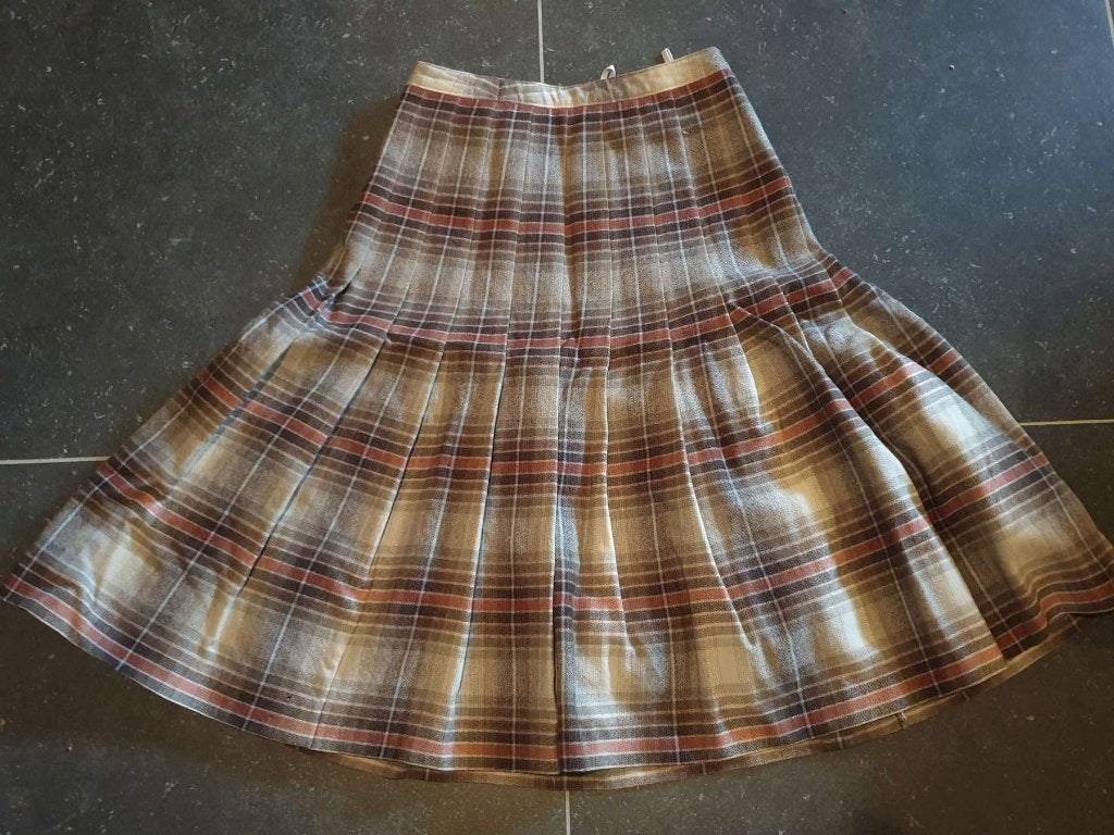 Prachtige vintage geruite plooirok, knielang, A-lijn maat 40, Kleding | Dames, Ophalen, Maat 38/40 (M), Beige