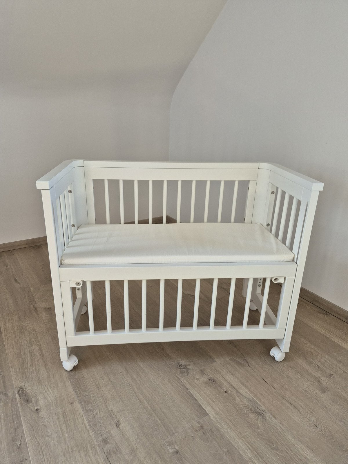 Co-sleeper in wit hout, Ophalen, Zo goed als nieuw