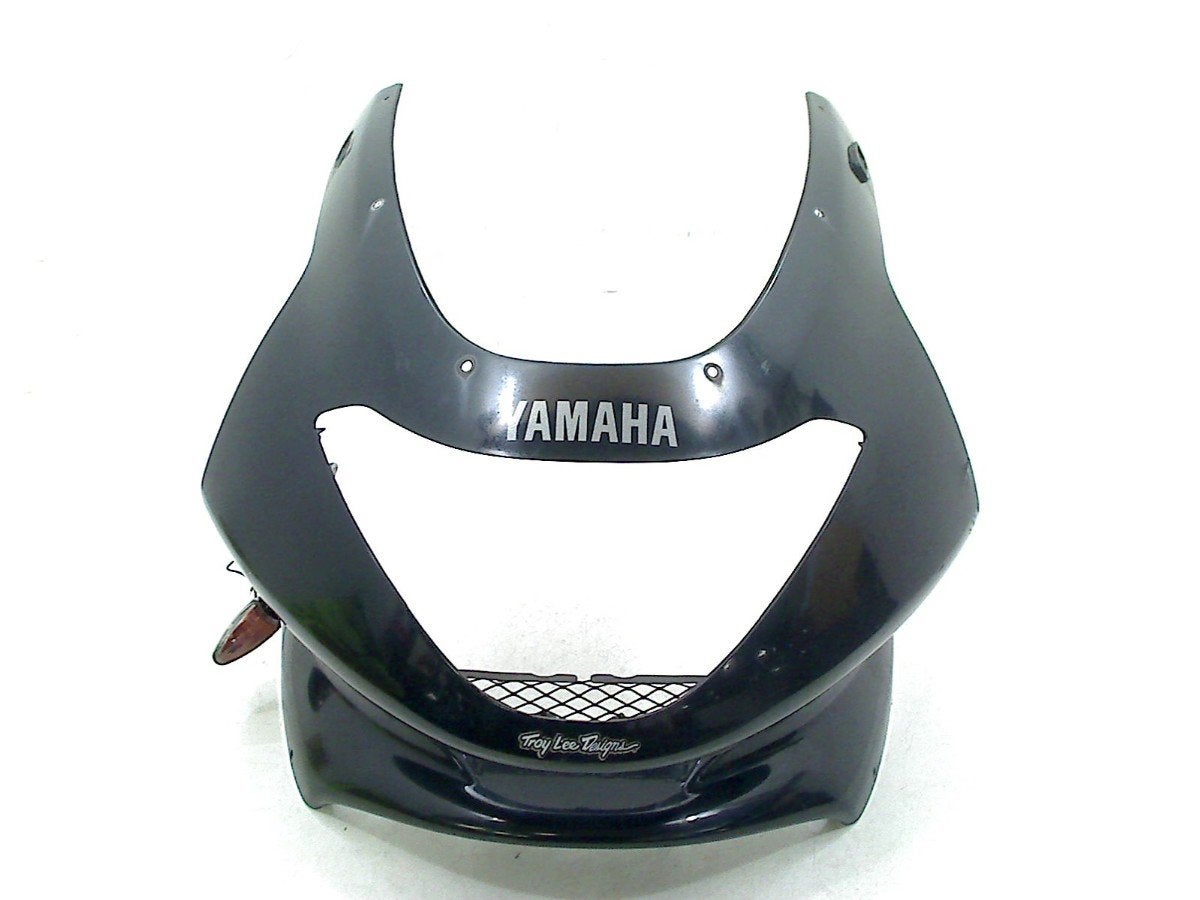 SUPERIEUR CARENAGE Yamaha (4TV-2835G-00), Dhr. S. di Majo, Utilisé, Info@cama-motorparts.nl, P.J. Troelstraweg 8 8
3144 CX  MAASSLUIS, NL