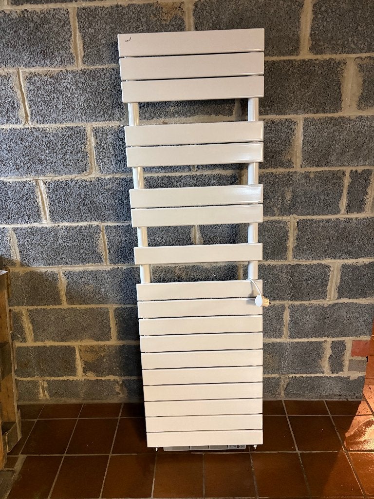 badkamerradiator, wit, merk Zehnder, afmeting 170-50, Doe-het-zelf en Bouw, Verwarming en Radiatoren, Gebruikt, Radiator, 800 watt of meer