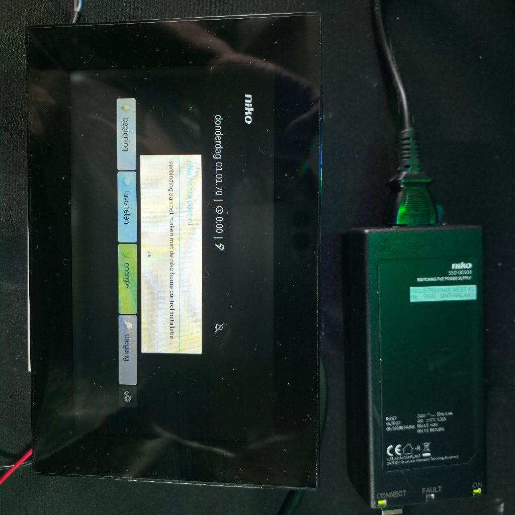 Niko Home Control Touchscreen 3 (550-20102) (excl.PoE), Ophalen of Verzenden, Zo goed als nieuw, Overige merken, Overige typen