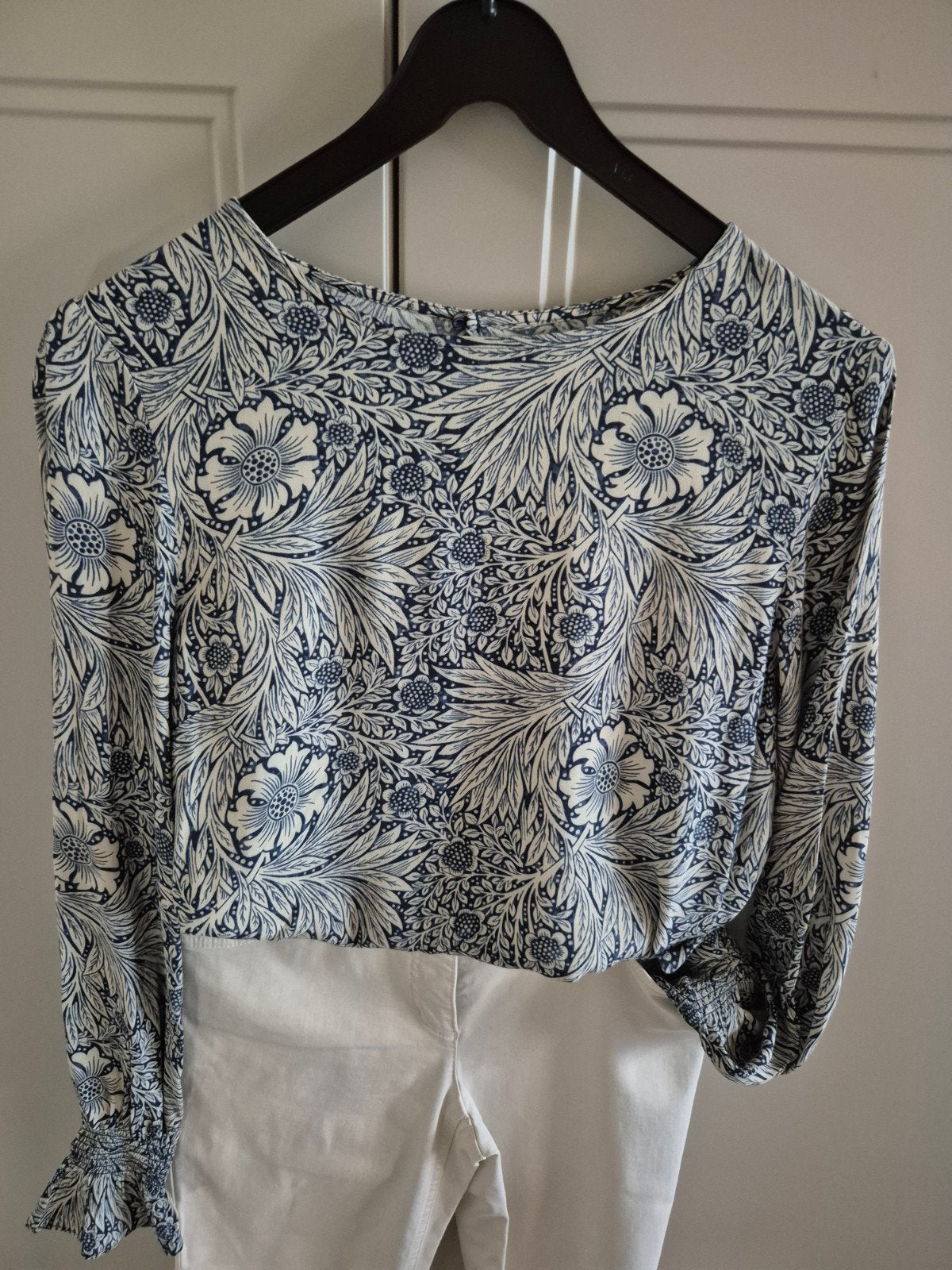 Blouse maat 38 ZGAN, Kleding | Dames, Blouses en Tunieken, H&M, Ophalen of Verzenden, Zo goed als nieuw