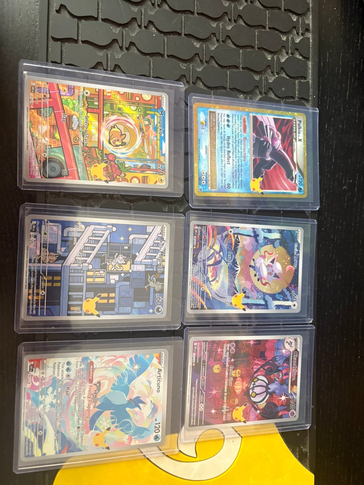 Pokemonkaarten 30th celebration, Ophalen of Verzenden, Zo goed als nieuw
