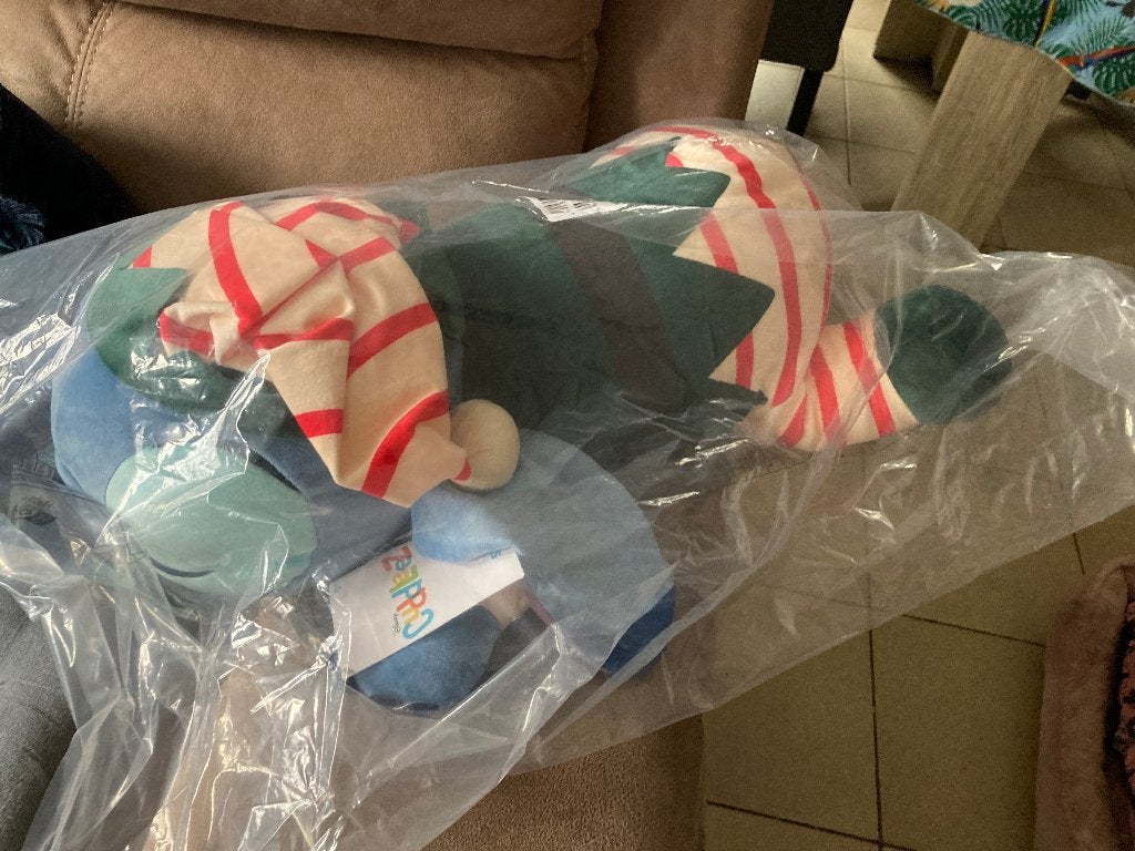 Nieuwe Stitch kerst knuffel Cuddleez ( Disney Store ), Verzamelen, Ophalen of Verzenden, Overige figuren, Nieuw, Knuffel