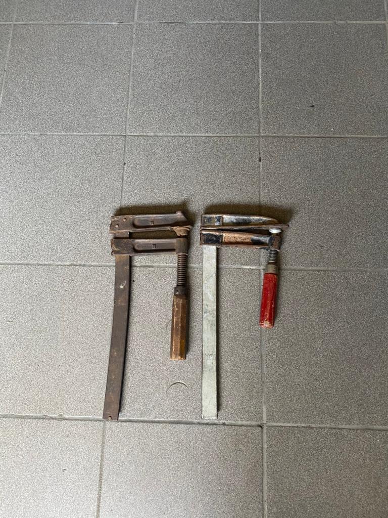 2 grote lijmklemmen / sergeanten, Doe-het-zelf en Bouw, Ophalen of Verzenden, Zo goed als nieuw