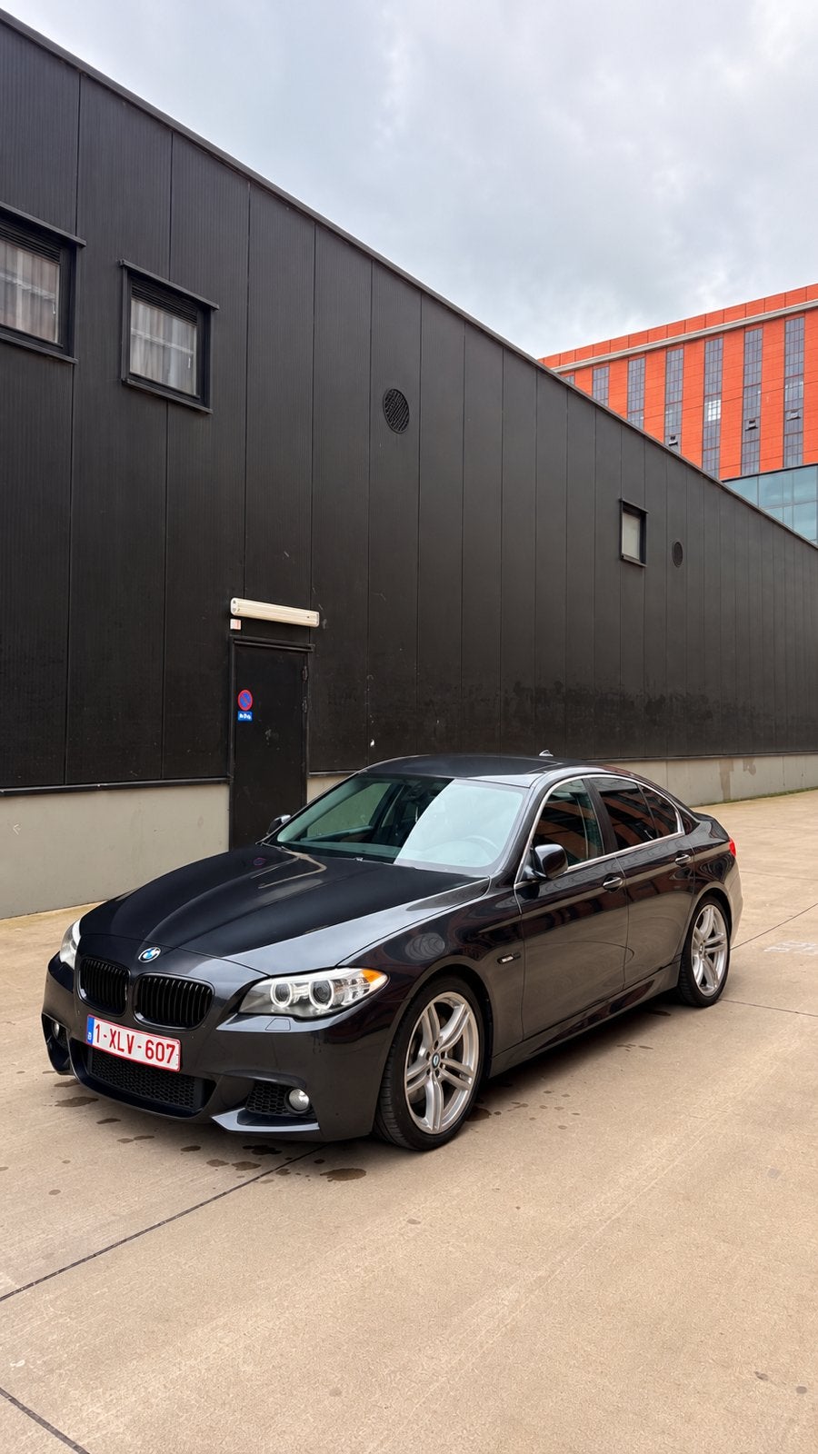 BMW 525d F10 | 3.0 diesel | Boîte automatique | Emballage M, Bluetooth, Noir, 5 portes, Diesel