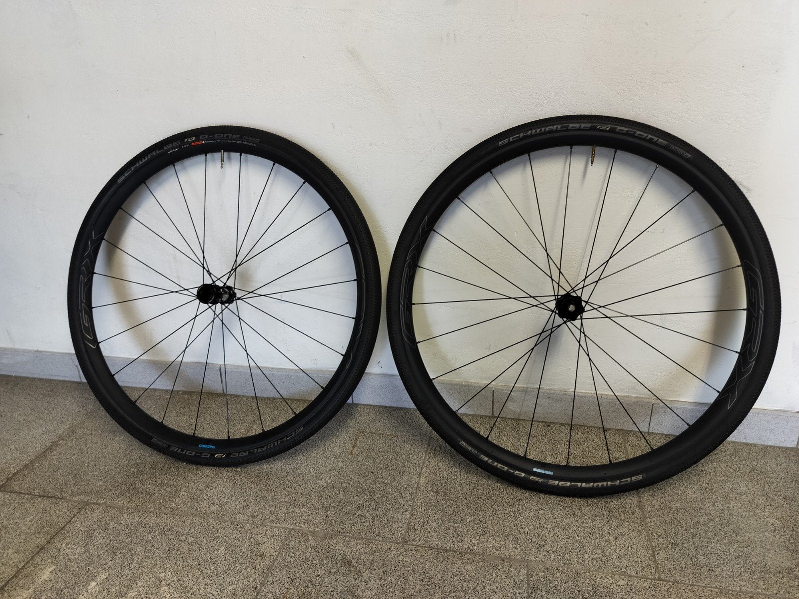 Dt swiss 350 Straightpull wielen, Ophalen, Dt swiss 350, Zo goed als nieuw, Gravelbike