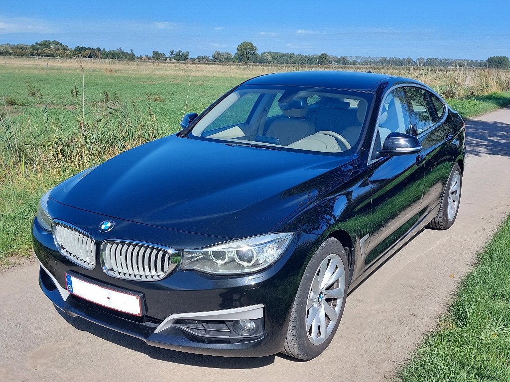 BMW 318d Gran Turismo - Boîte automatique - (2014), Autos, BMW, Cuir, Achat, Carnet d'entretien, 5 portes