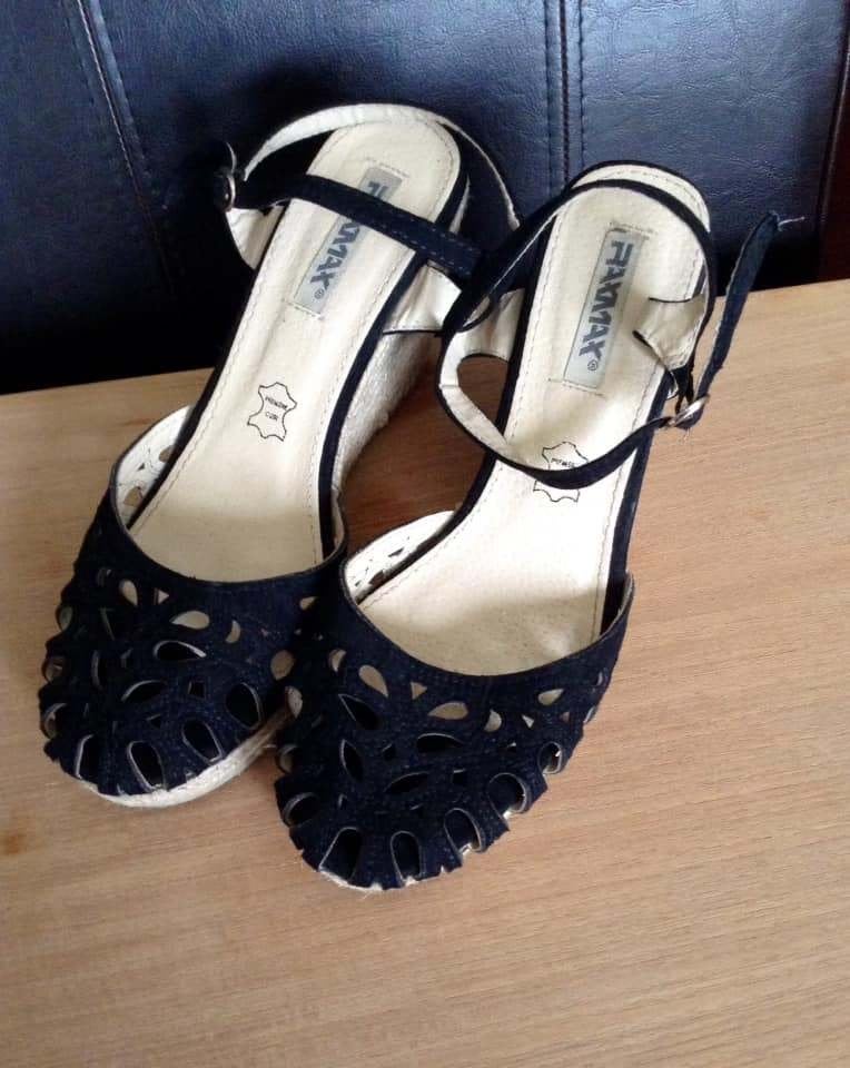 Chaussures à talons p.40 Raxmax, Enlèvement ou Envoi, Chaussures à haut talons, Comme neuf, Noir