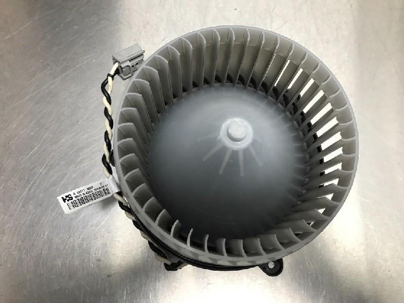 KACHEL VENTILATORMOTOR Volt (01-2011/12-2015) (|1645462801|), Gebruikt, Daewoo
