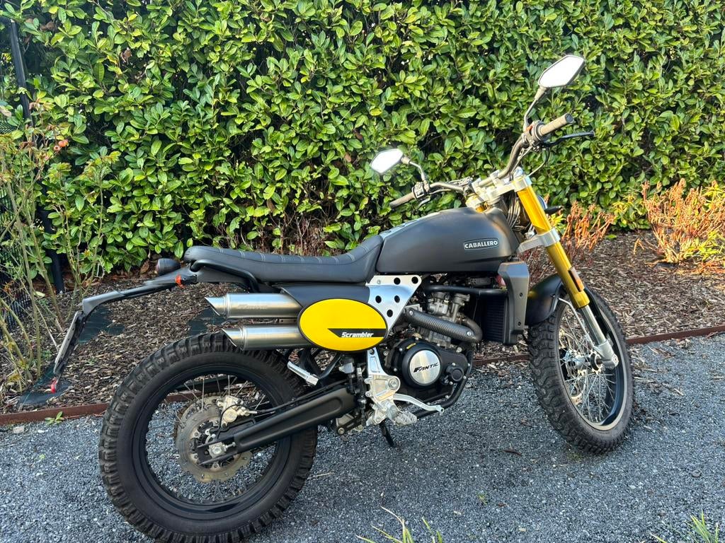 Fantic Caballero Scrambler 125. – 11.600 km BIEDEN MAG., Motos, Occasion, Permis Moto A1 minimum, Particulier, Autre