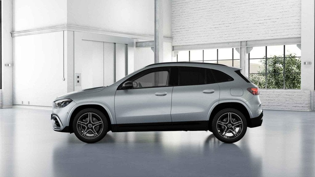 Mercedes-Benz GLA 180 AMG Line | Night Pack | Panoramisch Da, Stof, Gebruikt, Zwart, 4 cilinders