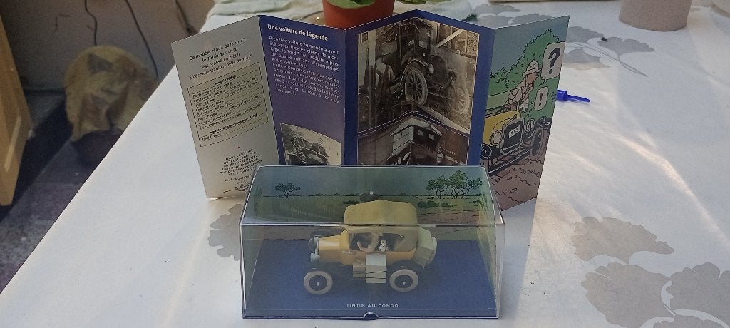 Kuifje auto in Congo 1-43 Ford T Moulinsart + Certif, Ophalen of Verzenden, Auto