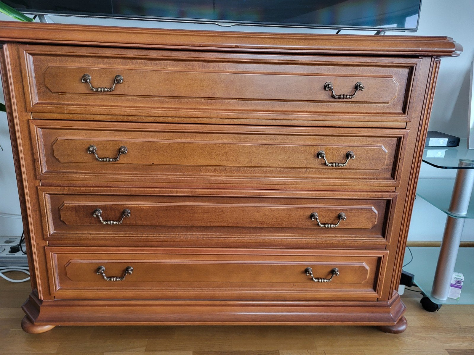 commode notelaar, Ophalen