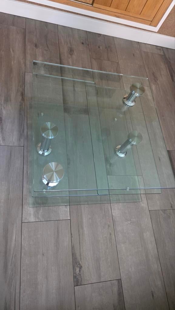 Te koop glazen salon tafel, Ophalen