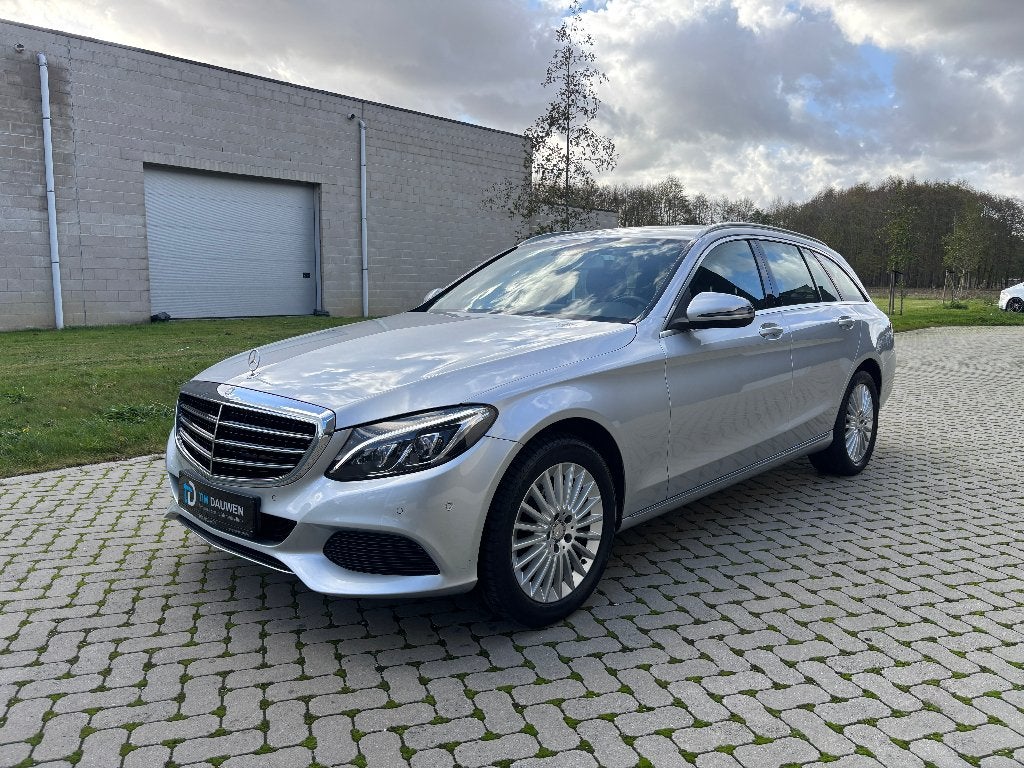 Mercedes-Benz C 220 d Exclusive Aut. Chauffage aux. LED GPS, Argent ou Gris, Euro 6, Entreprise, Noir