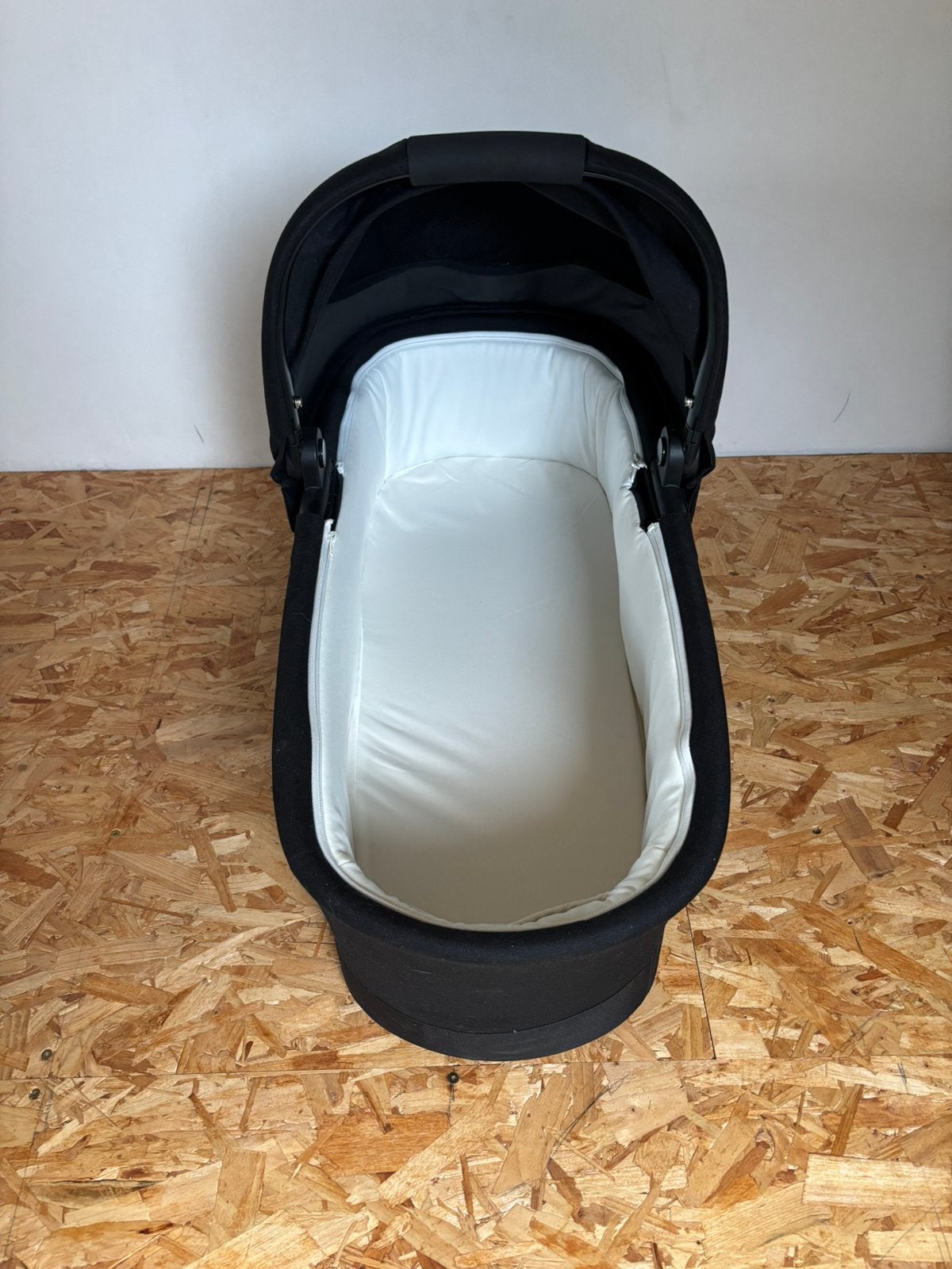 Nacelle Cybex, Enlèvement, Comme neuf