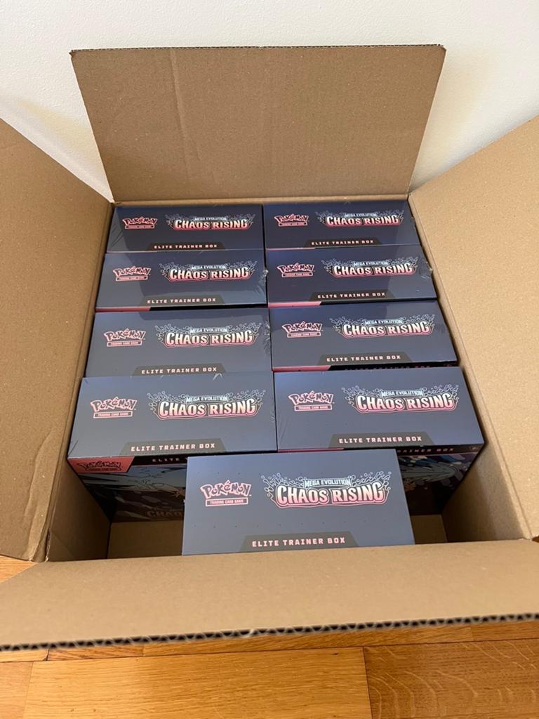 Chaos rising ETB x9, Hobby en Vrije tijd, Verzamelkaartspellen | Pokémon, Ophalen, Nieuw