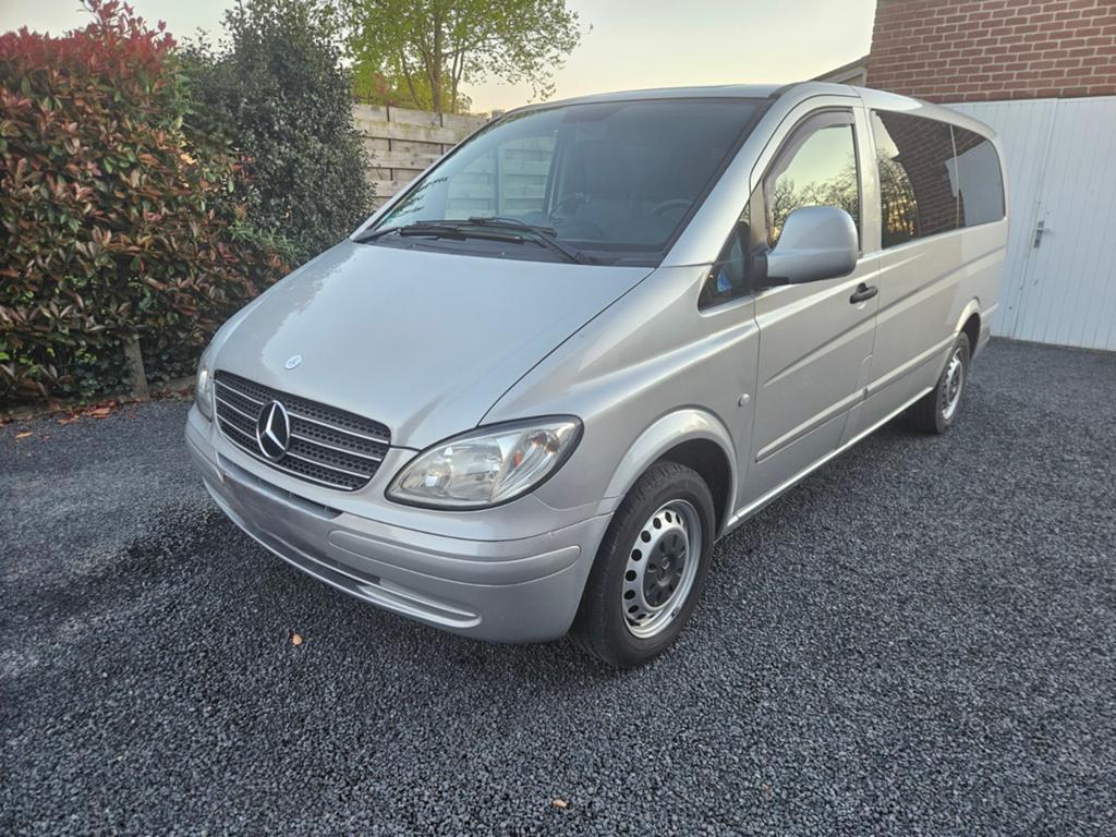Mercedes vito 111cdi dubbele cabine 6pl, Auto's, Mercedes-Benz, Achterwielaandrijving, Zwart, 4 cilinders, 2000 kg