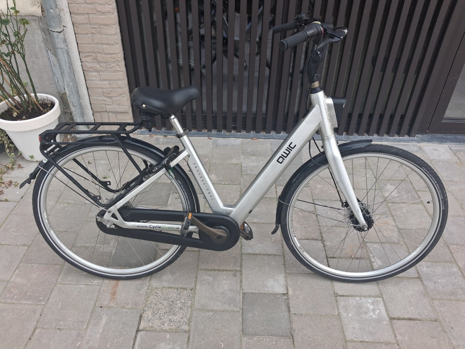 DAMESFIETS QWIC IN GOEDE STAAT !!, Enlèvement