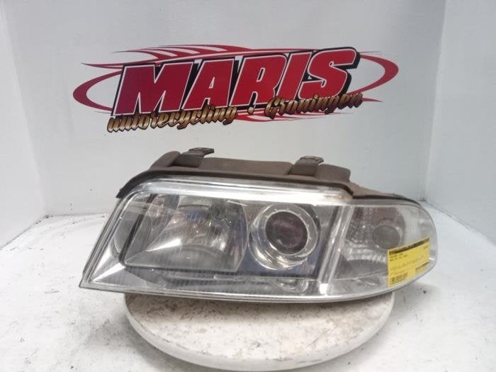 Koplamp links van een Audi A4, Gebruikt, -, -, Audi