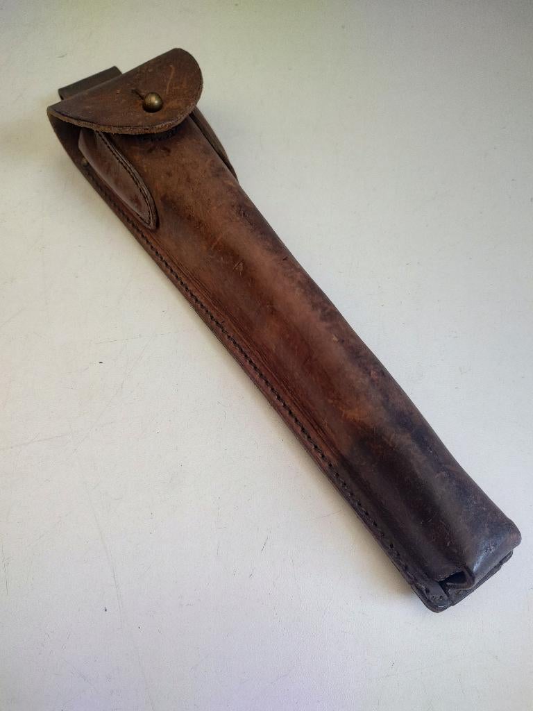 Lederen etui, Verzenden