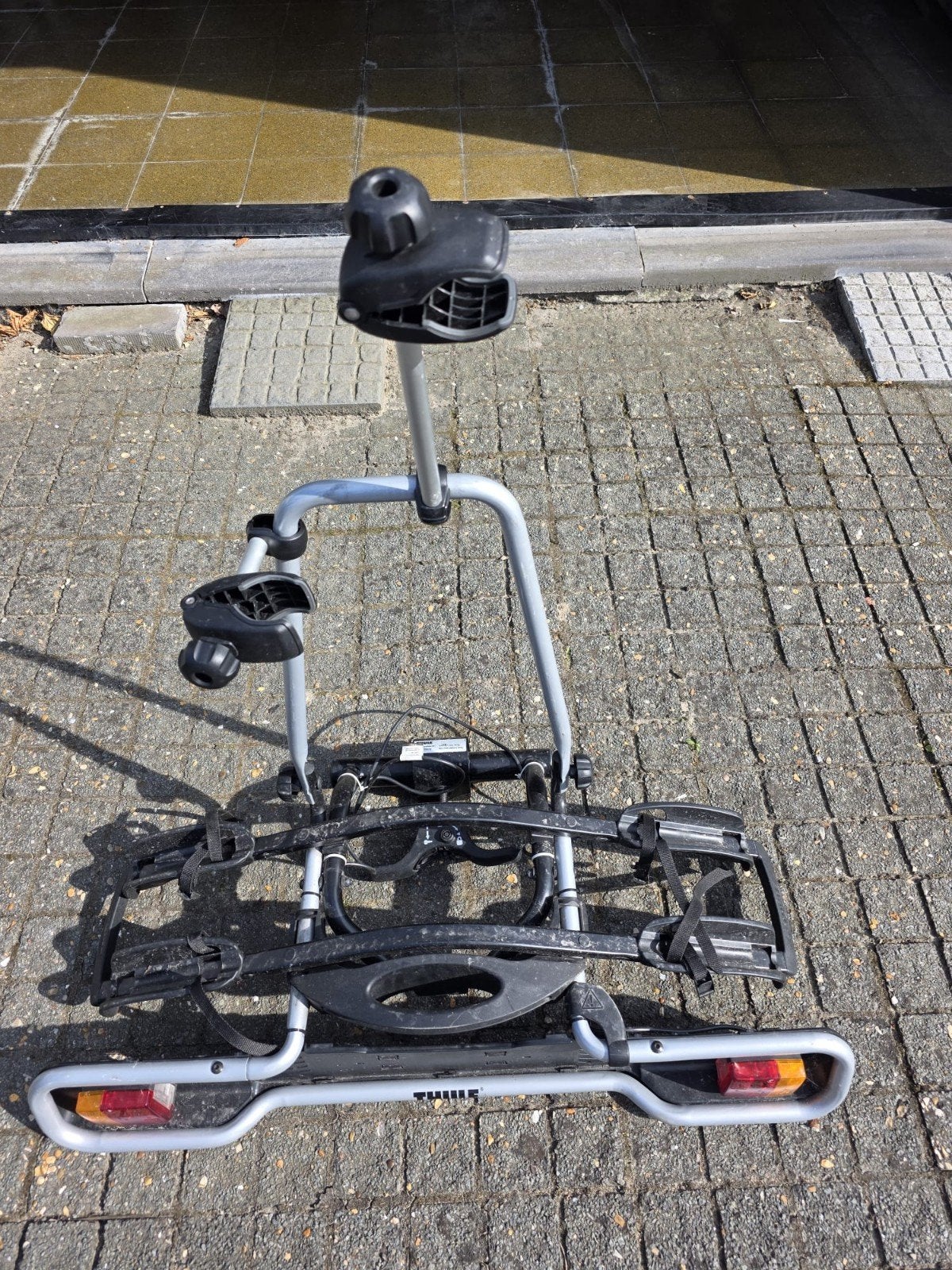 Fietsendrager Thule, Ophalen, 2 fietsen, Zo goed als nieuw, Trekhaakdrager