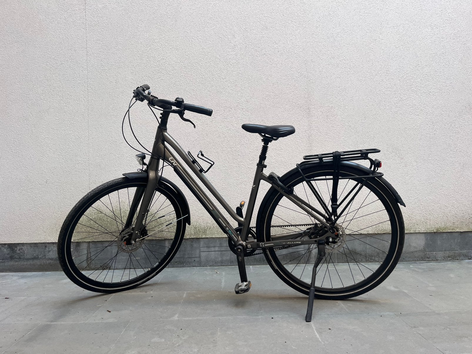LIV Allure CS 1 - vélo femme taille S - courroie, Accès (extra) bas, Enlèvement, 47 à 50 cm, Frein à disque