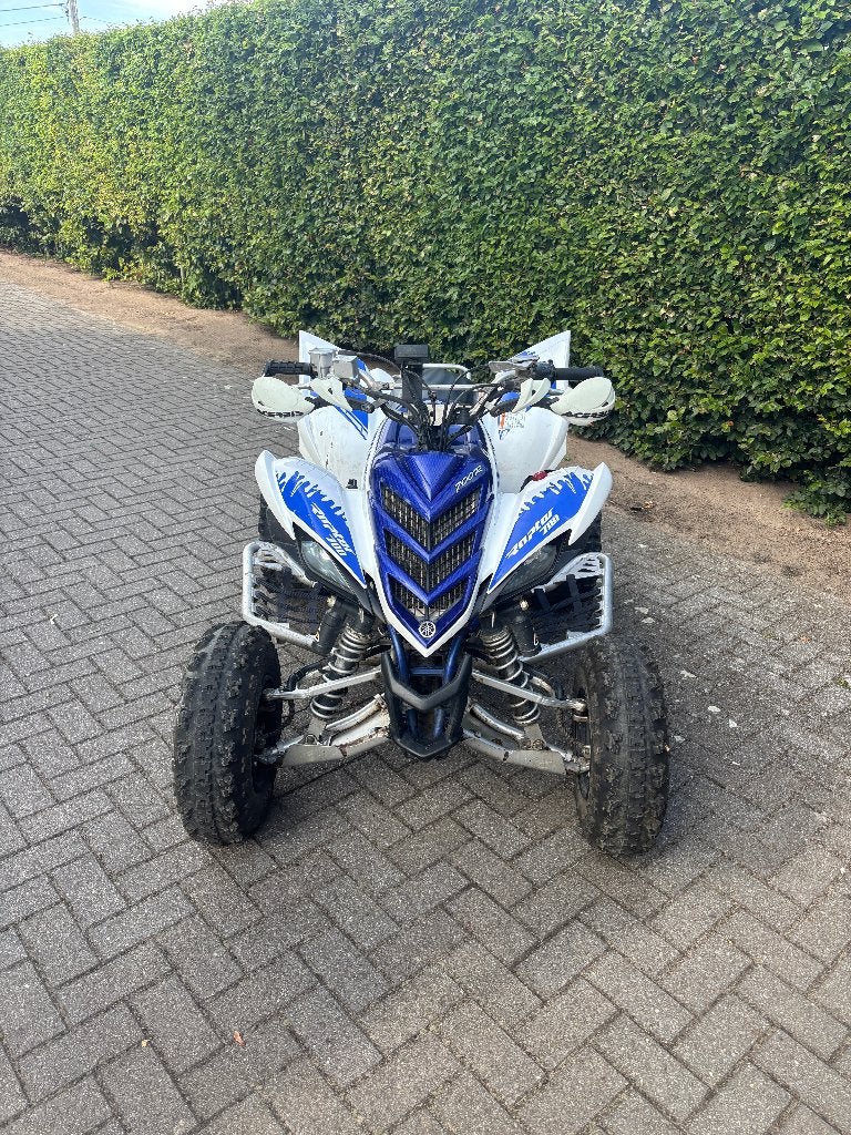 Yamaha Raptor 700R Special Edition – 2007 – L7E, 686 cm³, 12 à 35 kW, 1 cylindre