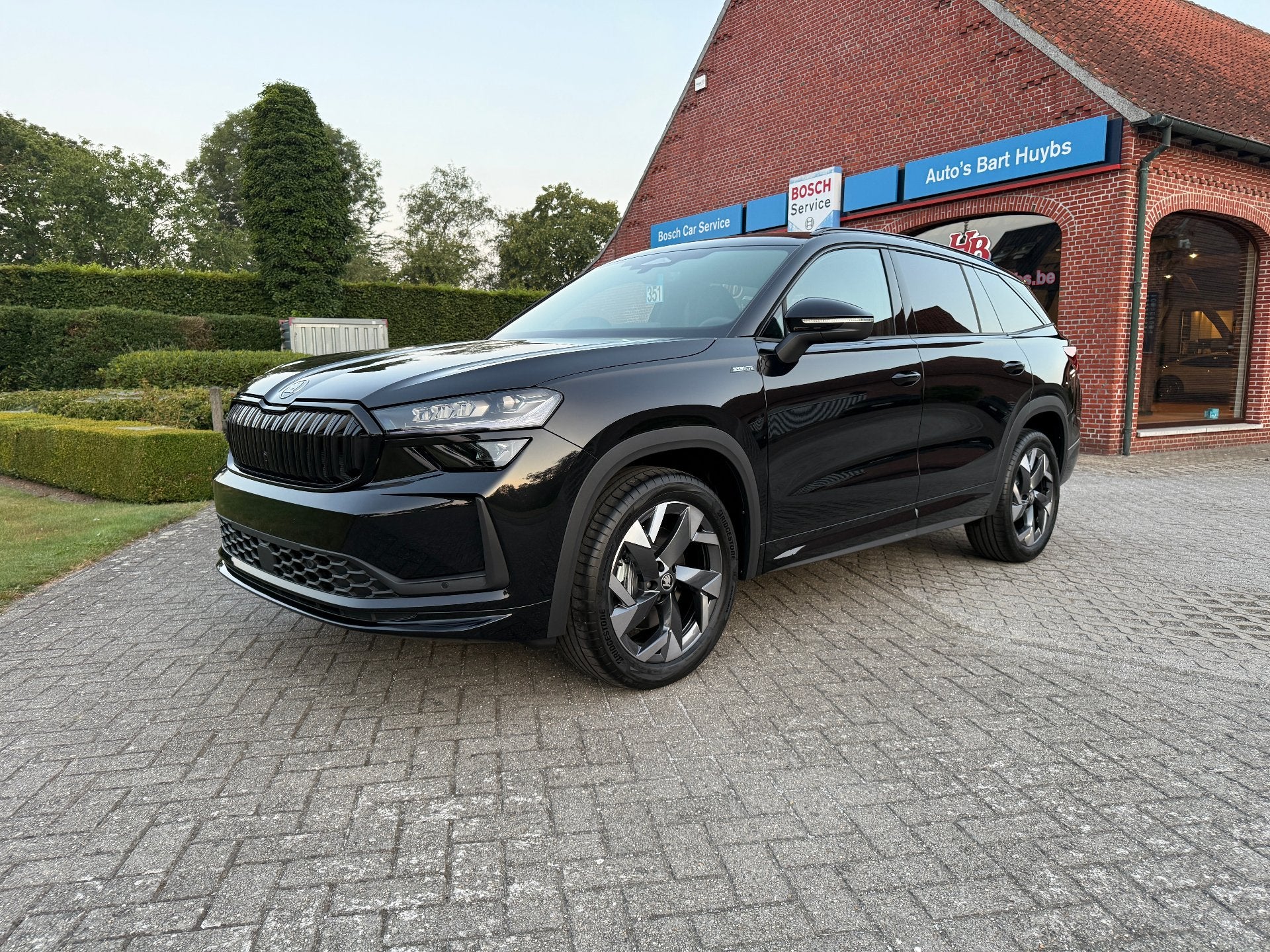 Skoda Kodiaq Sportline 1.5 eTSI DSG - GPS / ACC / MATRIX / C, Automaat, 1498 cc, Overige kleuren, Alcantara