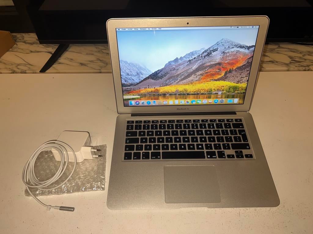 macbook air mid 2011 (i5 - 4gb ram - 512gb ssd), Computers en Software, Ophalen, 2 tot 3 Ghz, Qwerty, 13 inch