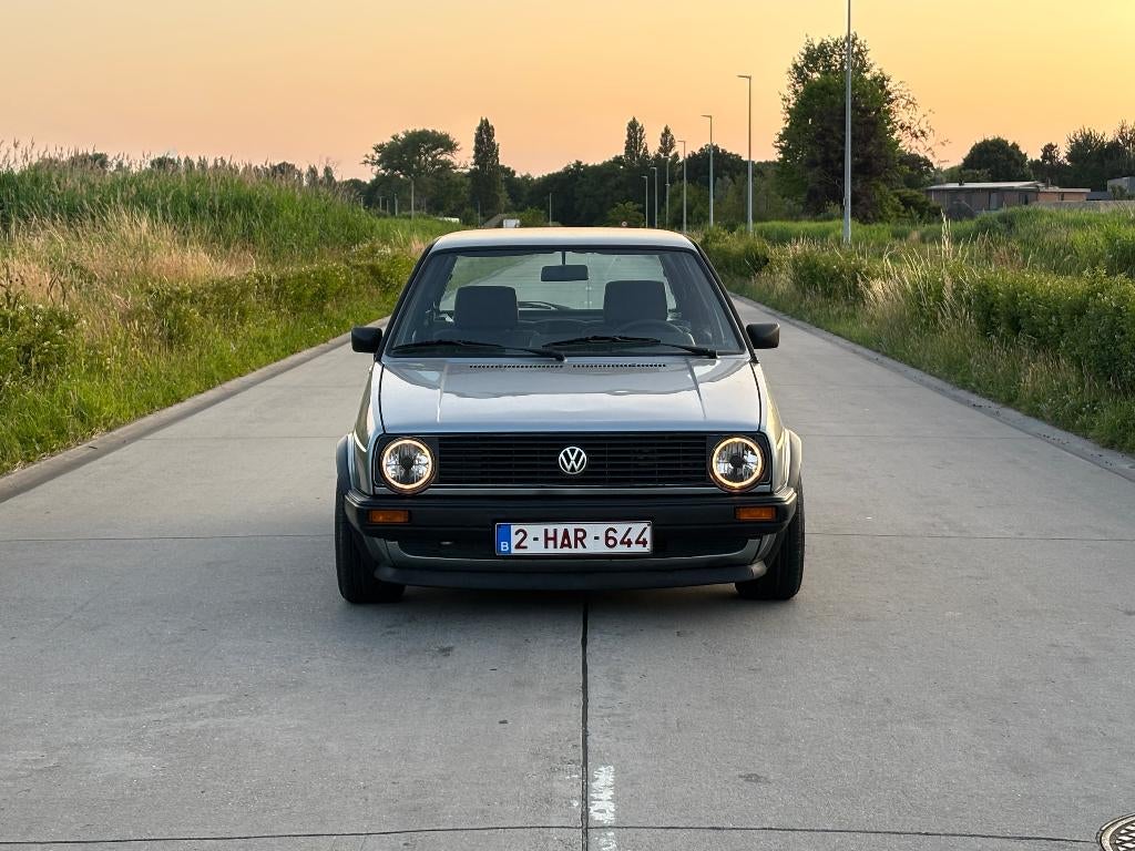 Golf 2 1.6 Benzine 1985, Auto's, Volkswagen, Particulier, Golf, Benzine, 5 deurs, Handgeschakeld, Zilver of Grijs, Grijs, Stof