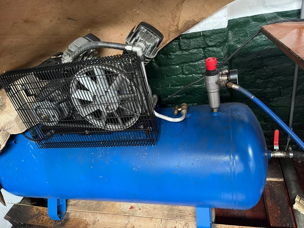 Compressor Remeza SB4 / C-200.LB30A 2.2 kW 10 bar, Doe-het-zelf en Bouw, Compressors, Ophalen, Gebruikt, 400 tot 800 liter/min