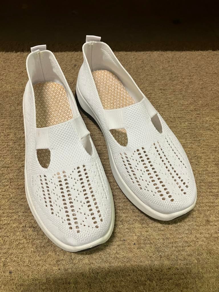 Witte makkelijke sneakers zonder veter / aanstekers maat 43, Ophalen of Verzenden, Sneakers