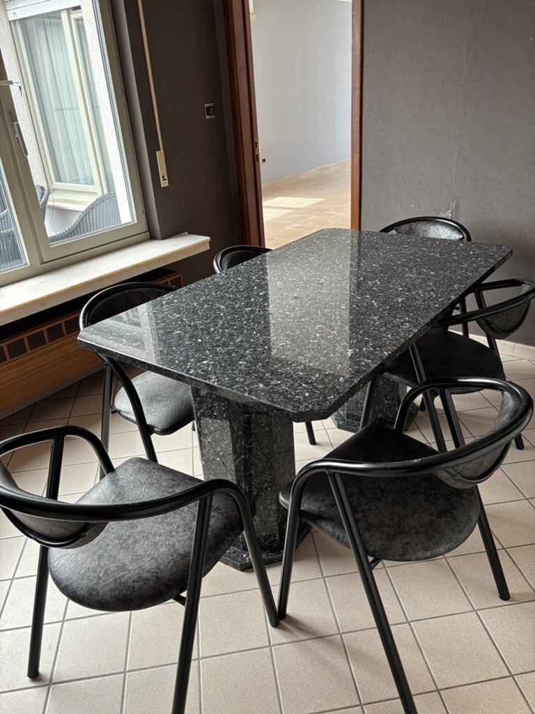 Tafel kopen, stoelen gratis, Enlèvement, Comme neuf