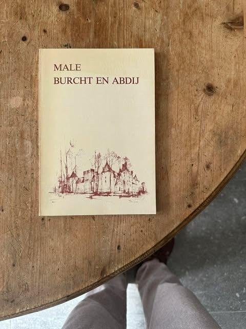 Male burcht en abdij 1981 Jong kristen onthaal, Ophalen, 20e eeuw of later, Zo goed als nieuw
