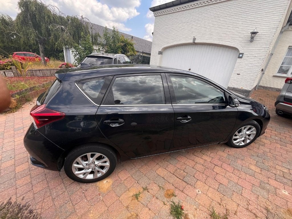 Toyota Auris, Autos, Achat, Boîte manuelle, Entretenue par le concessionnaire, Bleu
