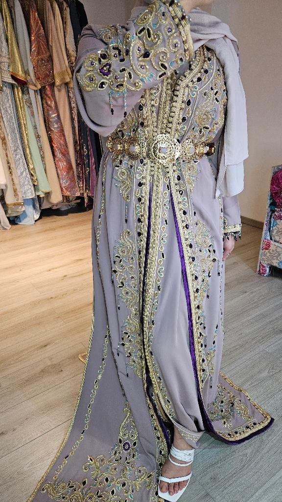 Caftan, Enlèvement, Neuf