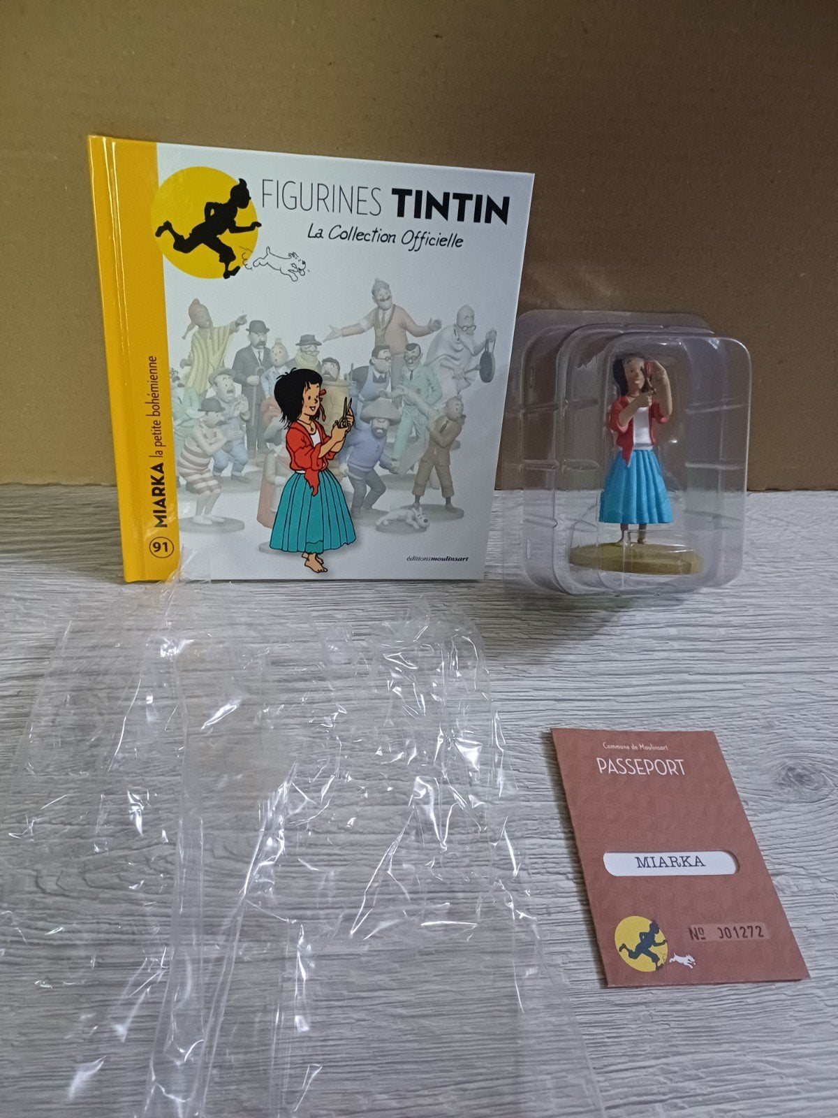 Figurine Miarka 91 Tintin, Collections, Personnages de BD, Comme neuf, Statue ou Figurine, Tintin, Enlèvement ou Envoi