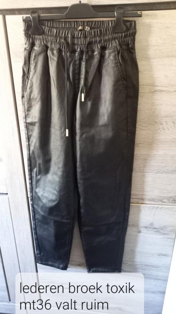 Lederen broek toxik, Kleding | Dames, Broeken en Pantalons, Ophalen