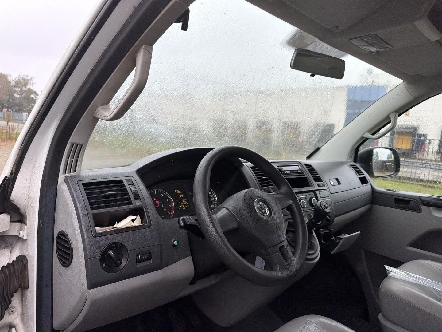 Volkswagen T5 Kombi 2.0 L2H1 Comfortline | € 6.950,- NETTO!, Autos, Autres modèles, Entreprise, Boîte manuelle, MPV ou Monospace