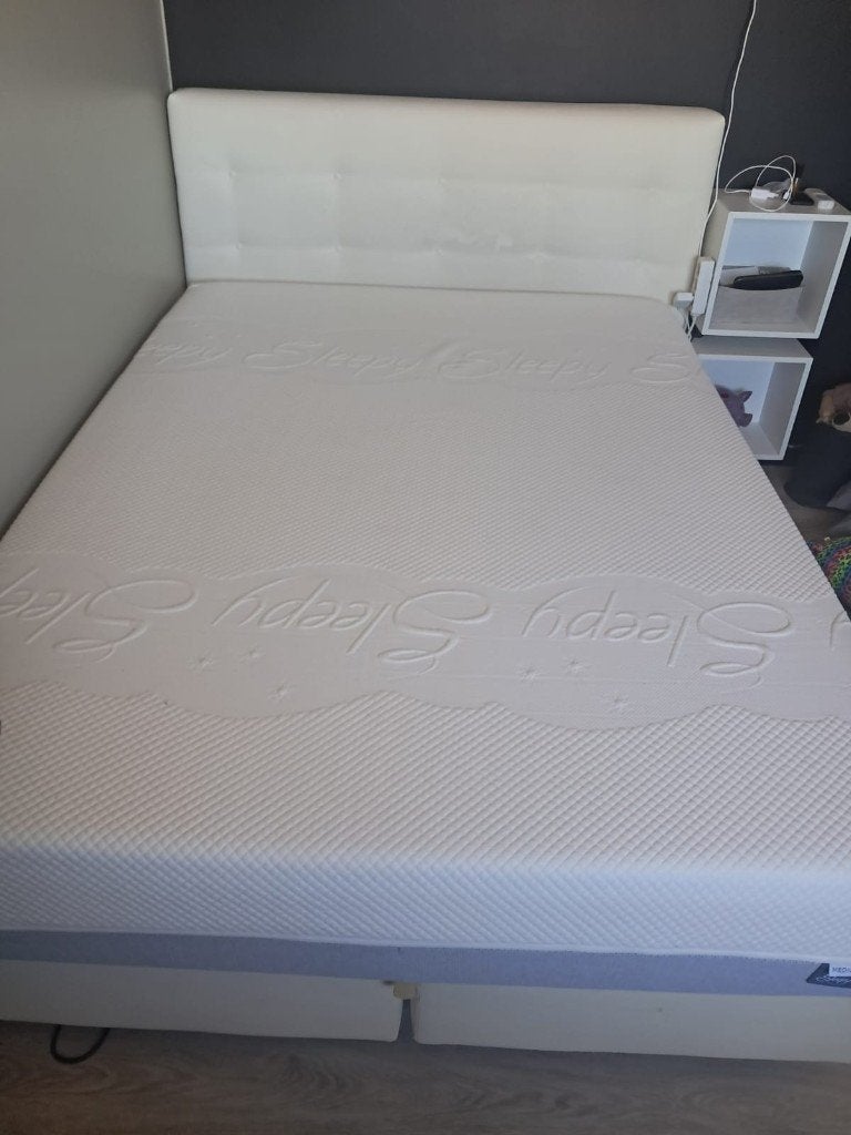 Boxspring, Huis en Inrichting, Slaapkamer | Boxsprings, Ophalen, Gebruikt, 140 cm, Twijfelaar