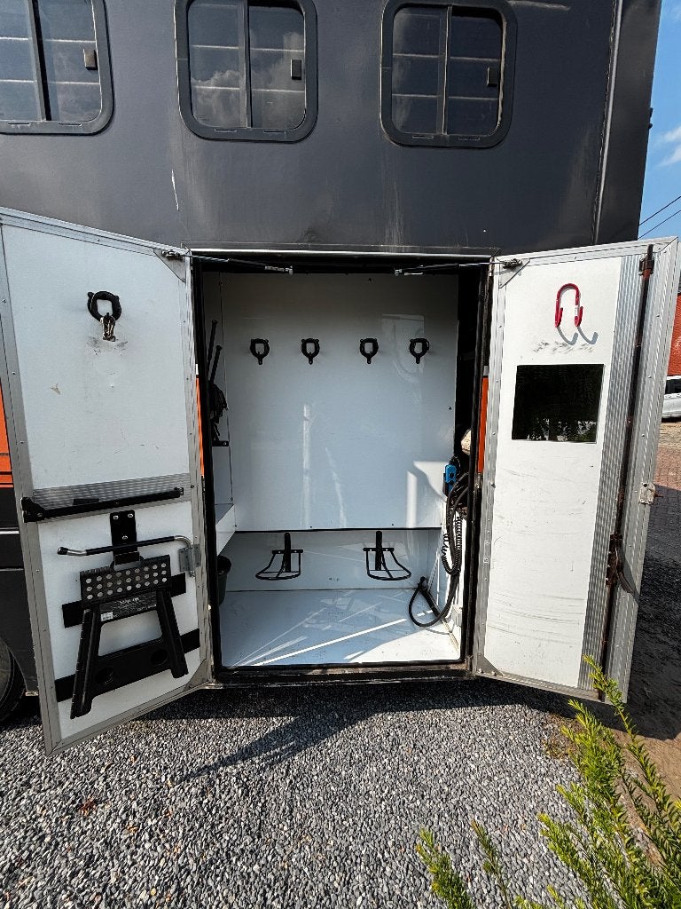 Paardenvrachtwagen (ingeschreven als mobilhome) 4 paarden, Dieren en Toebehoren, Ophalen, Gebruikt, Overige typen